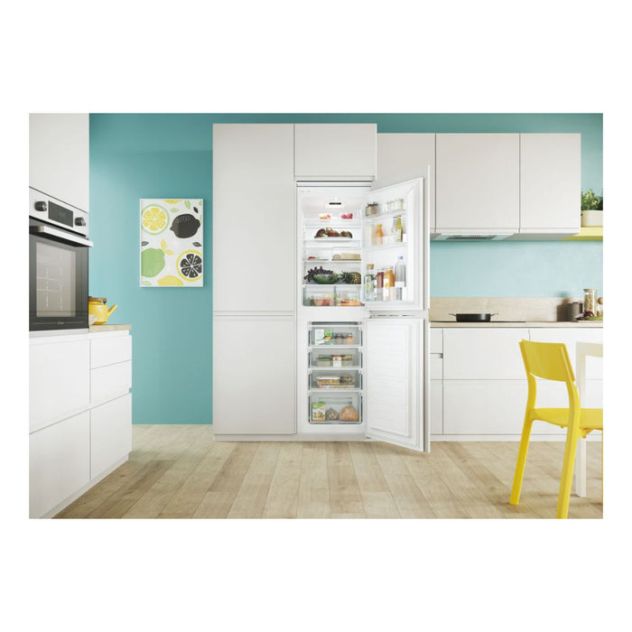 Candy CB50S518EK B/I Low Frost 50/50 Fridge Freezer Image 7