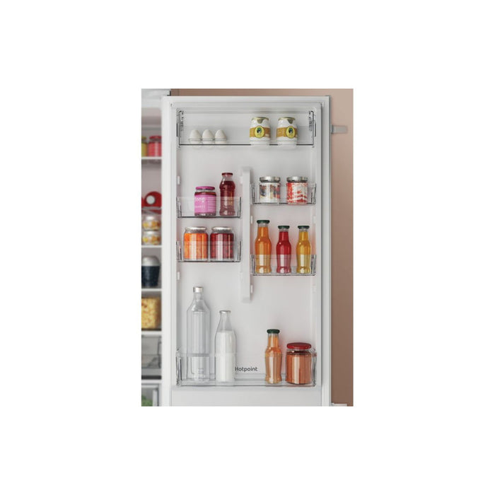 Hotpoint HTC20 T322 UK B/I Total NoFrost 70/30 Fridge Freezer Image 4
