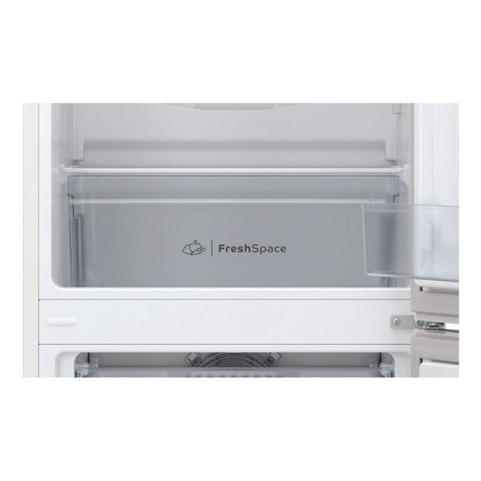 Indesit IB55 732 S UK F/S Low Frost 50/50 Fridge Freezer Image 9