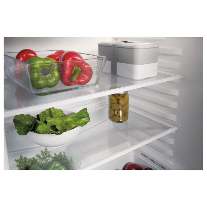 Indesit INBUL011.UK B/I Under Counter Larder Fridge Image 4