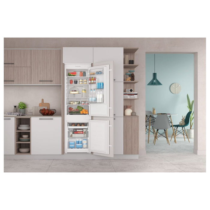 Indesit INC18 T112 UK B/I Frost Free 70/30 Fridge Freezer Image 4