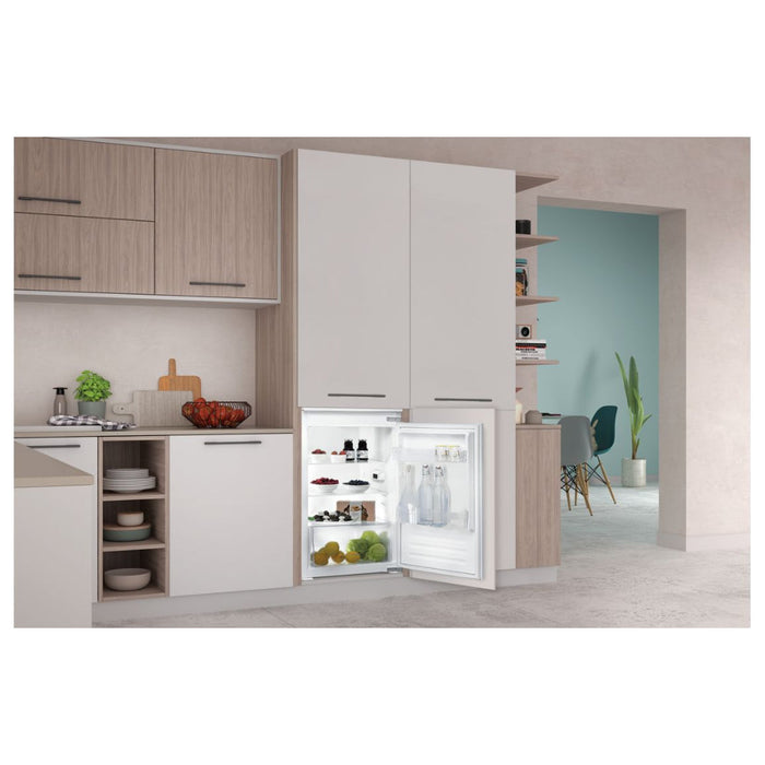 Indesit INS 9012 B/I Larder Fridge Image 4