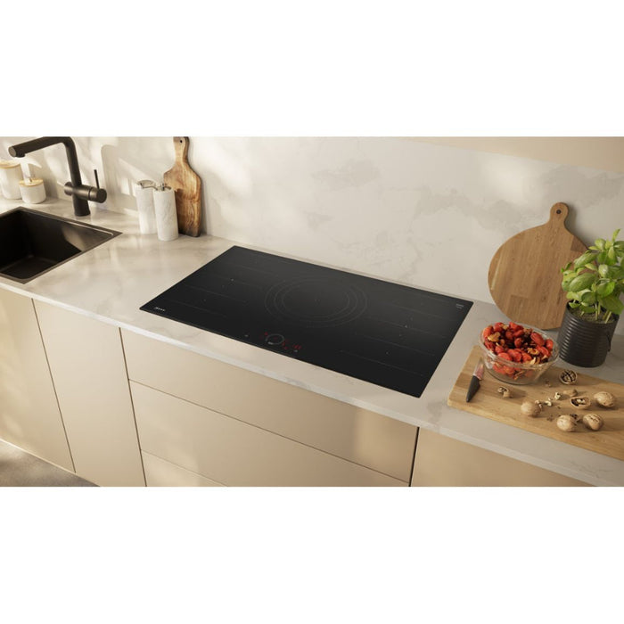 Neff N70 T69FHV4L0 90cm Flex Induction Hob - Black Glass Image 4